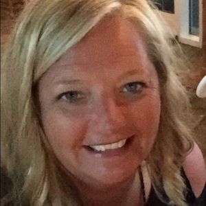 Meet your Posher, Christy